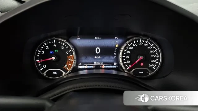 Jeep Renegade id 3665386 из Кореи 18