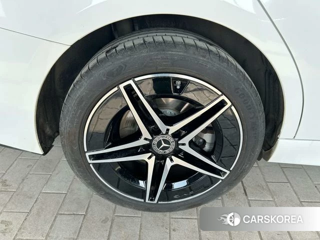 Mercedes-Benz Class C id 4300942 из Китая 17