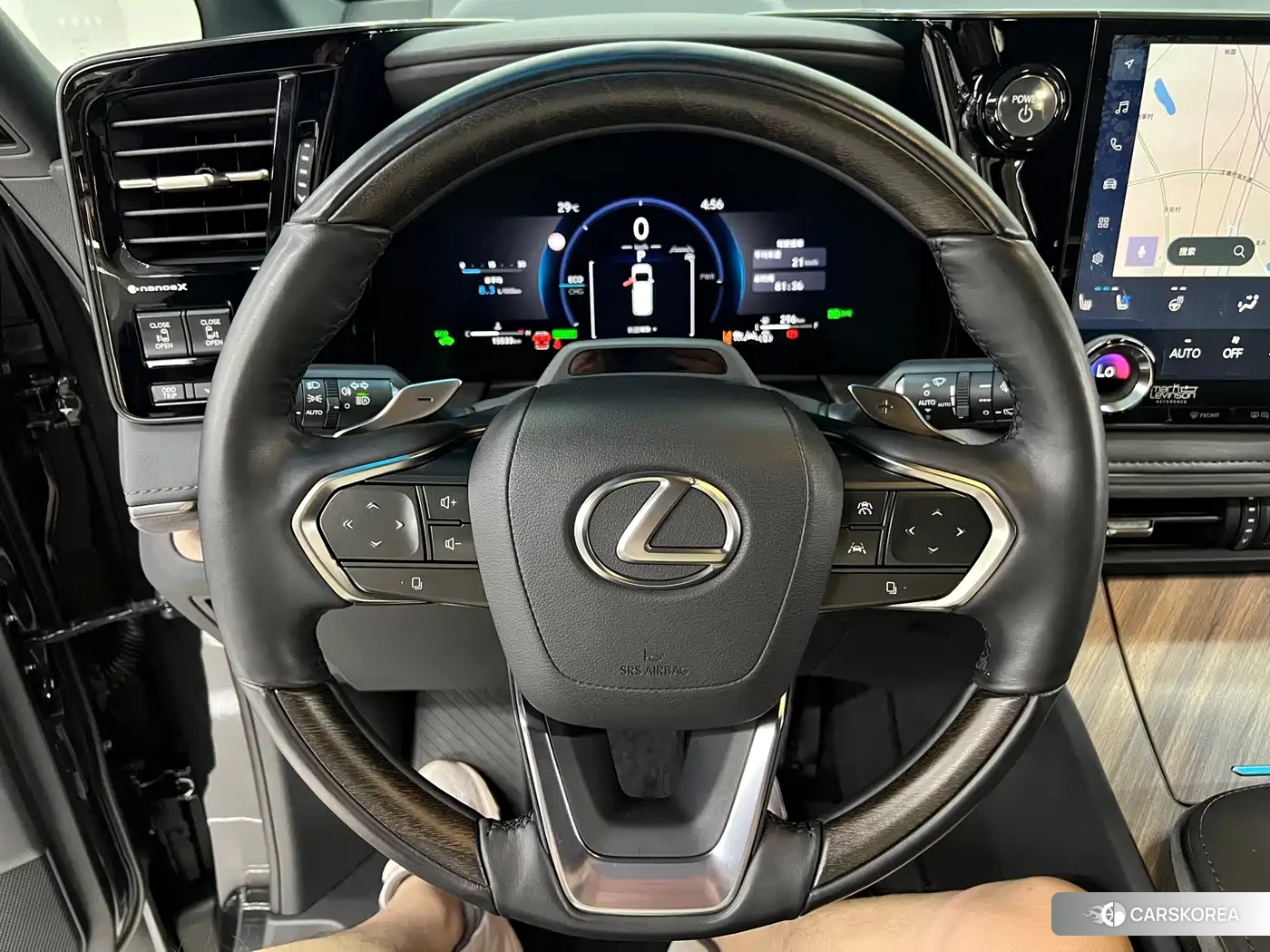 Lexus LM id 4664431 из Китая 25