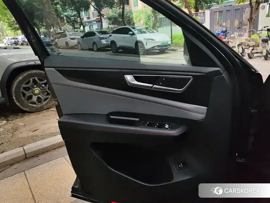 Volkswagen Teramont id 4546224 из Китая 14