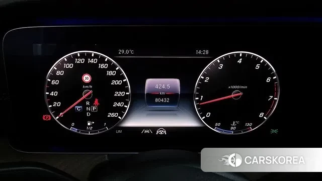 Mercedes-Benz E-Class W213 id 3033498 из Кореи 18