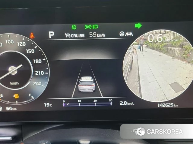 Kia Carnival 4th generation id 4317057 из Кореи 18