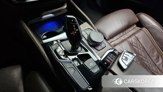 BMW 5 Series (G30) id 3717929 из Кореи 18