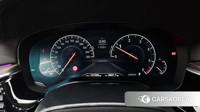 BMW 5 Series (G30) id 3736736 из Кореи 18