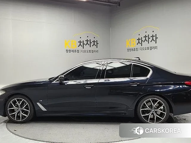 BMW 5 Series (G30) id 3282595 из Кореи 16