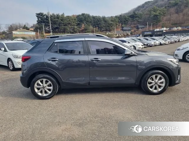 Kia Stonic id 3617302 из Кореи 18