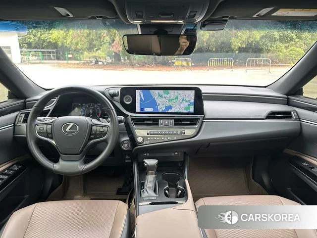 Lexus ES id 4277537 из Китая 16