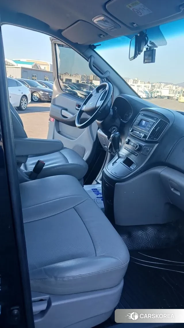 Hyundai The New Grand Starex id 3535369 из Кореи 18