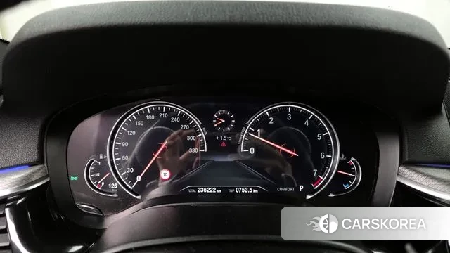 BMW 5 Series (G30) id 3397118 из Кореи 18