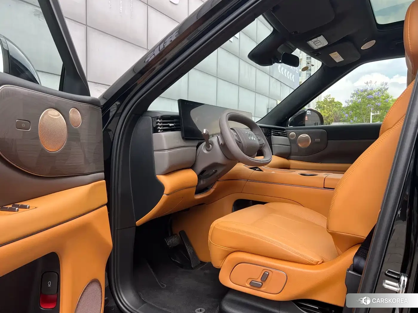 Zhiji Automobile Zhiji LS8 id 4548325 из Китая 11