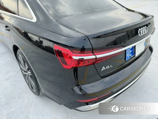 Audi A6L id 4301819 из Китая 12