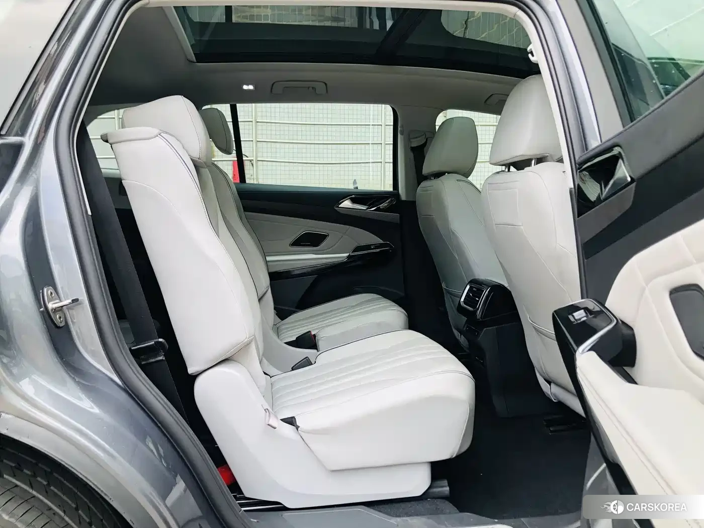 Volkswagen ID.6 X id 4545723 из Китая 15