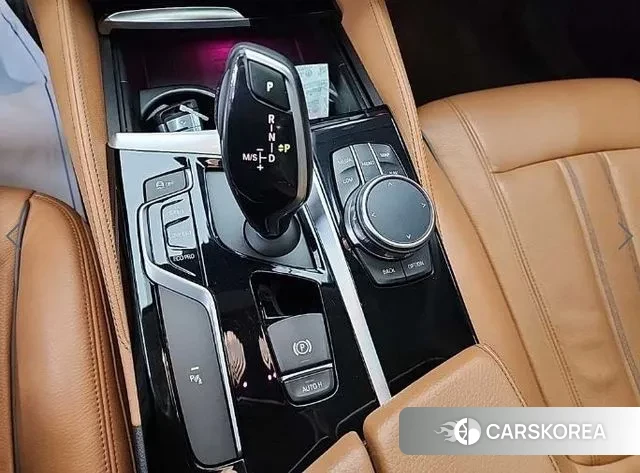 BMW 5 Series (G30) id 3682464 из Кореи 17