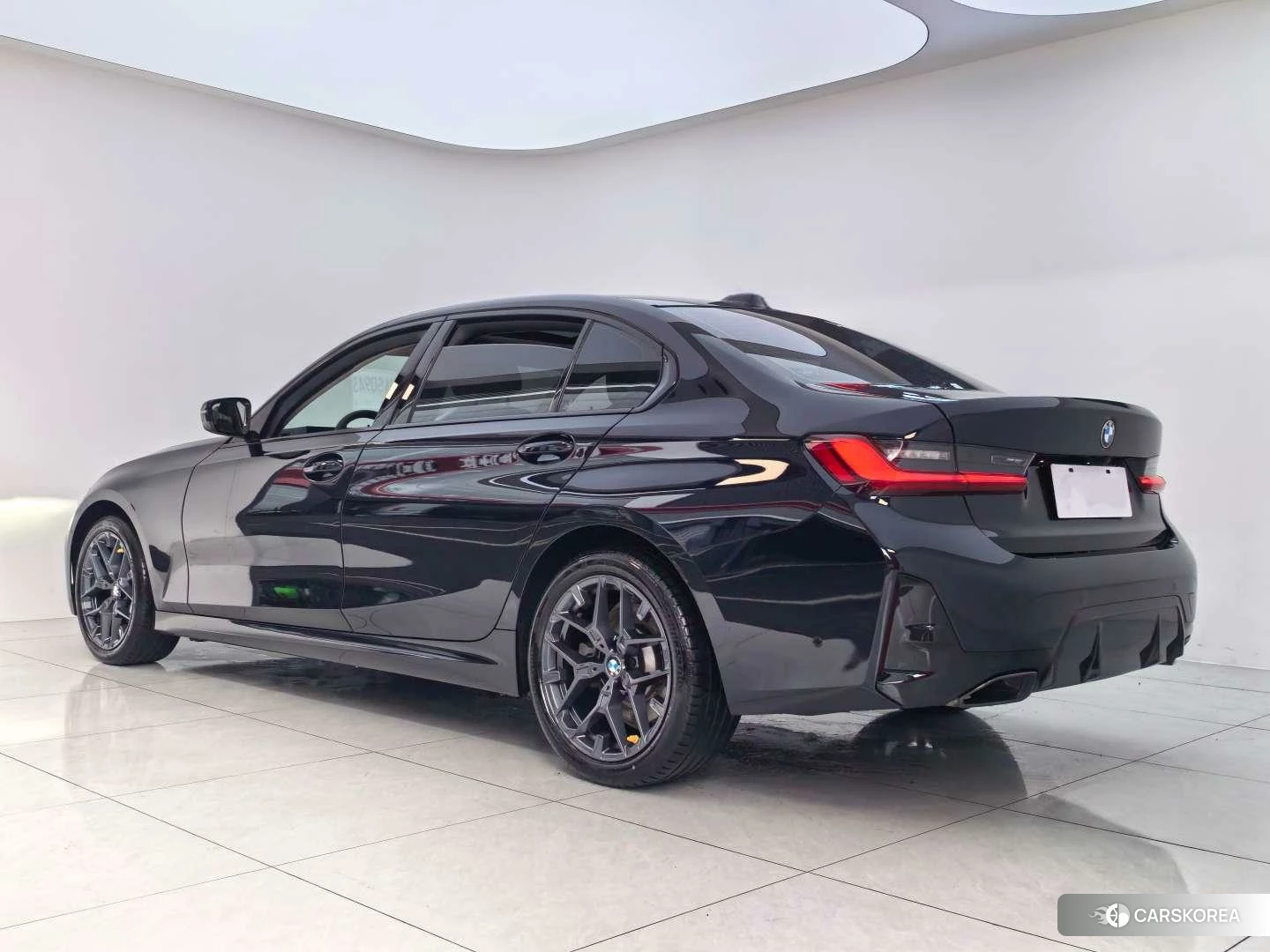 BMW 3 series id 4486591 из Китая 18