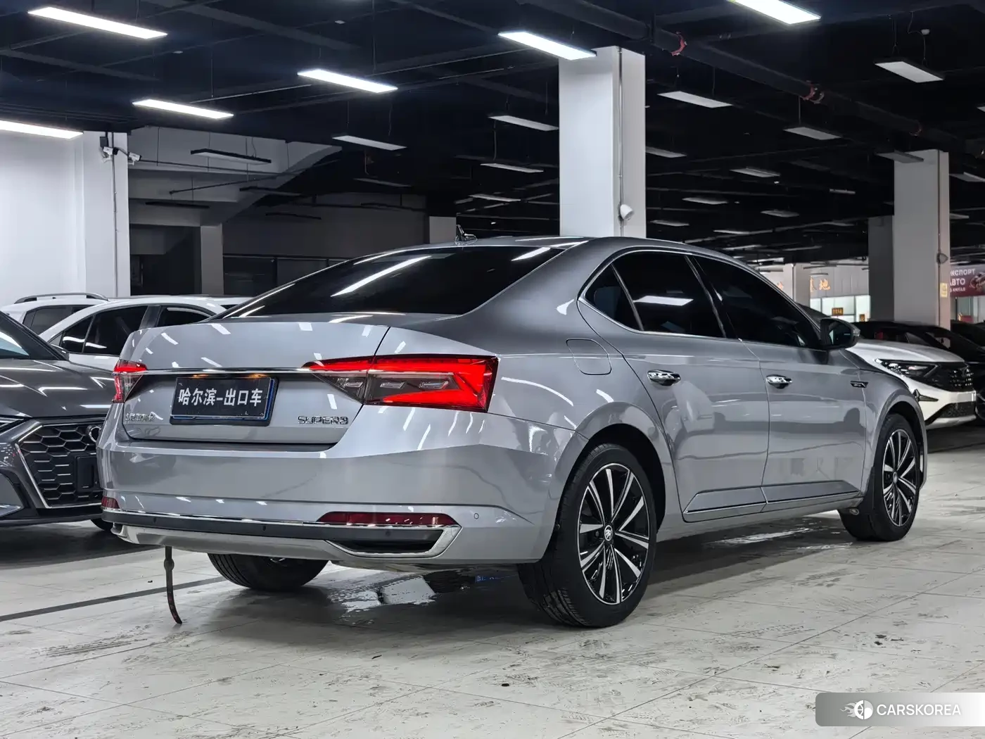 Skoda Superb id 4653951 из Китая 23
