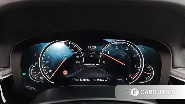 BMW 5 Series (G30) id 3531297 из Кореи 18