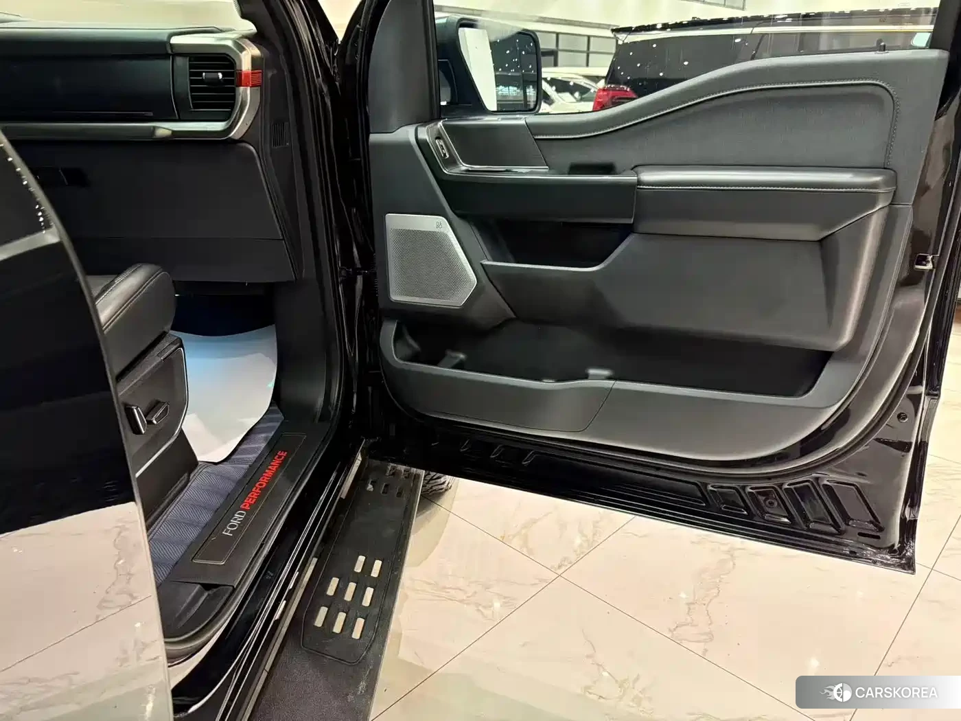 Ford F-150 Raptor id 4547237 из Китая 15