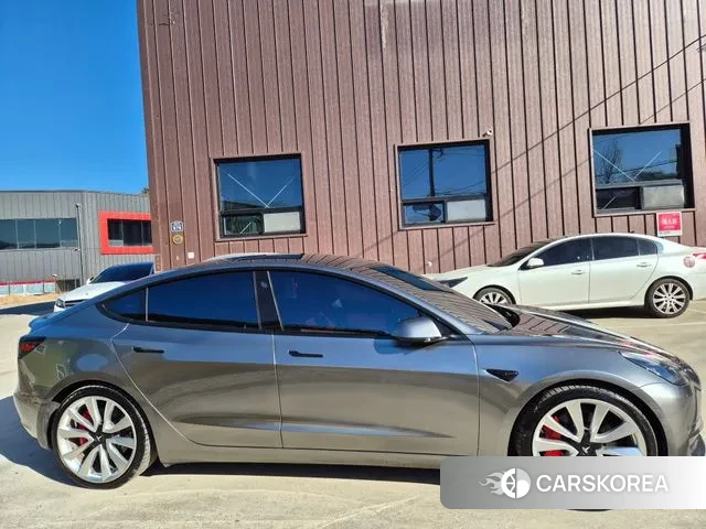 Tesla Model 3 id 3557128 из Кореи 18