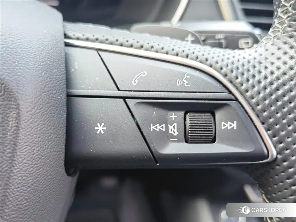 Audi Q5L id 4539080 из Китая 30