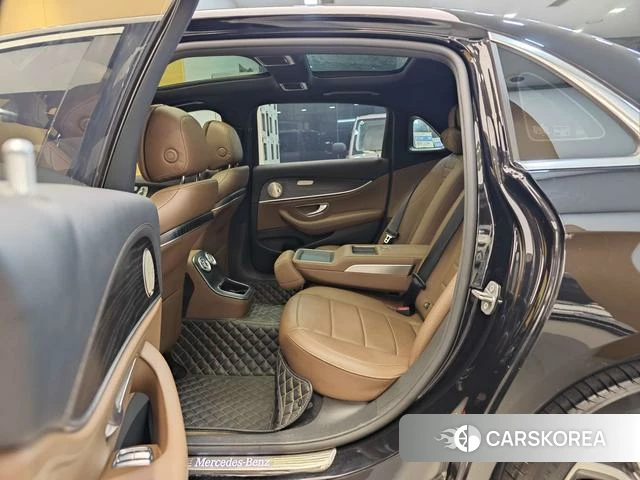Mercedes-Benz E-class id 4274022 из Китая 35