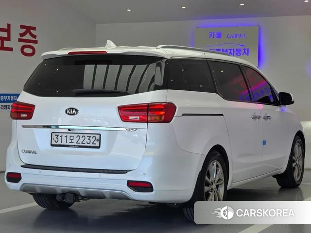 Kia The New Carnival id 4384022 из Кореи 18
