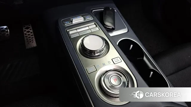 Genesis GV70 id 3759926 из Кореи 18