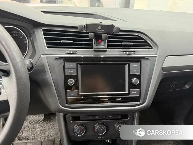 Volkswagen Tiguan L id 4261565 из Китая 24