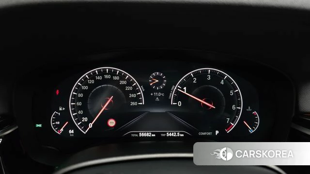 BMW 5 Series (G30) id 3885963 из Кореи 18