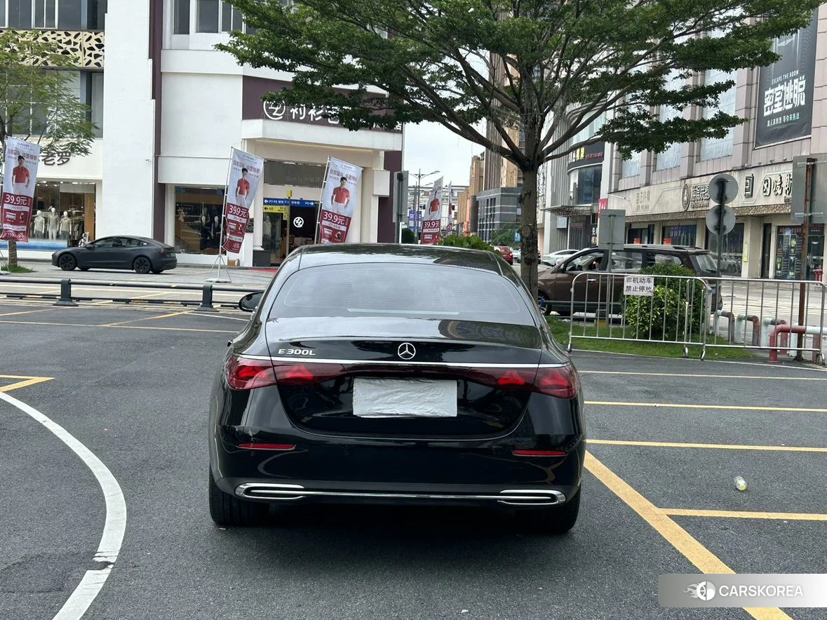 Mercedes-Benz E-class id 4452761 из Китая 13