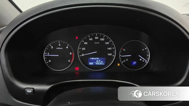 Hyundai The New Grand Starex id 3955821 из Кореи 18