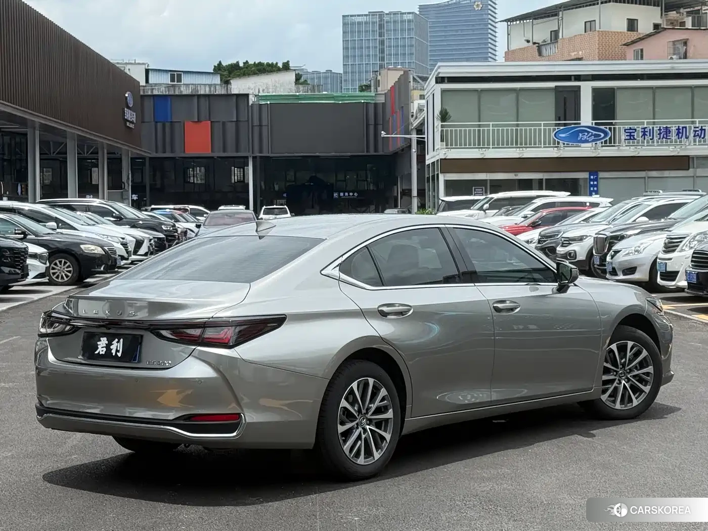 Lexus ES id 4547986 из Китая 14
