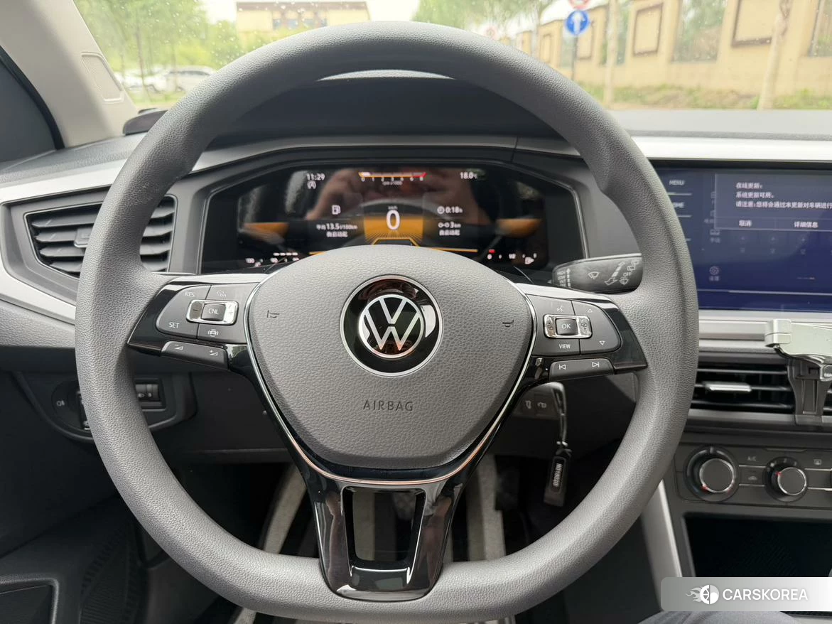 Volkswagen Polo id 4455367 из Китая 18