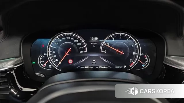 BMW 5 Series (G30) id 3617177 из Кореи 18