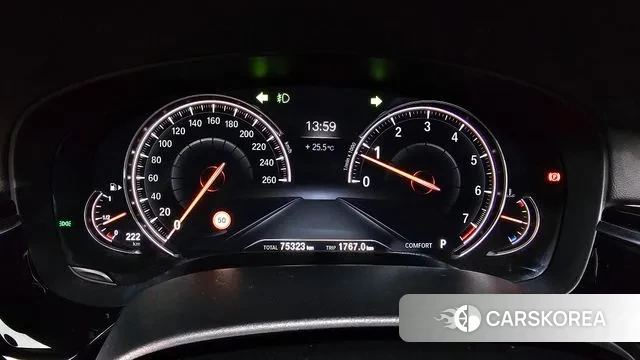 BMW 5 Series (G30) id 3139842 из Кореи 18