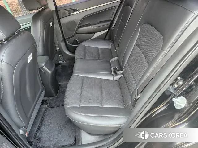 Hyundai Avante AD id 3656923 из Кореи 18