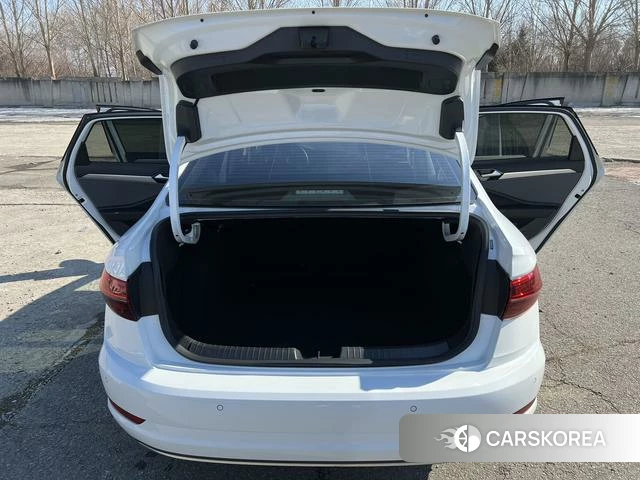 Volkswagen Sagitar id 4256420 из Китая 21