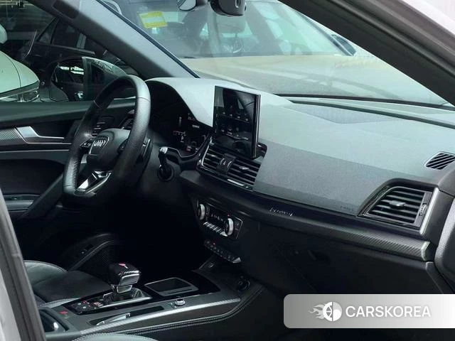 Audi Q5L Sportback id 4261919 из Китая 28