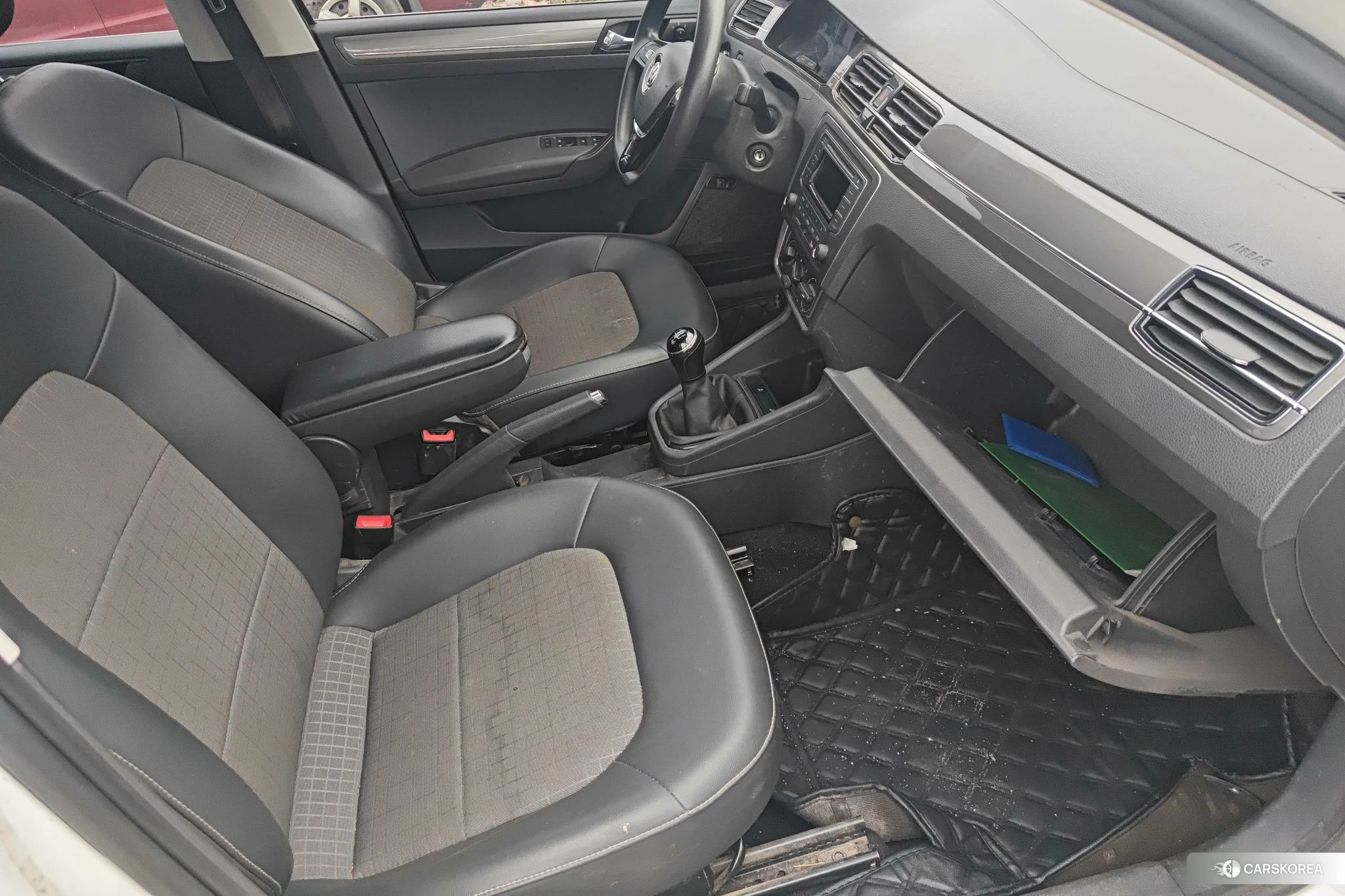 Volkswagen Santana id 4492886 из Китая 15