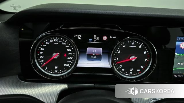 Mercedes-Benz E-Class W213 id 4416830 из Кореи 27