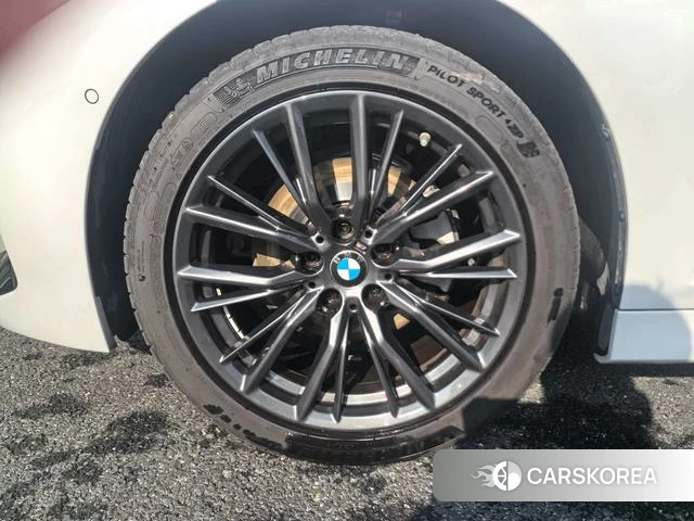 BMW 3 series id 4352999 из Китая 12