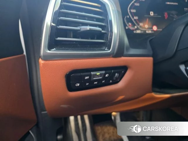 BMW 8 Series (G15) id 4377588 из Кореи 12