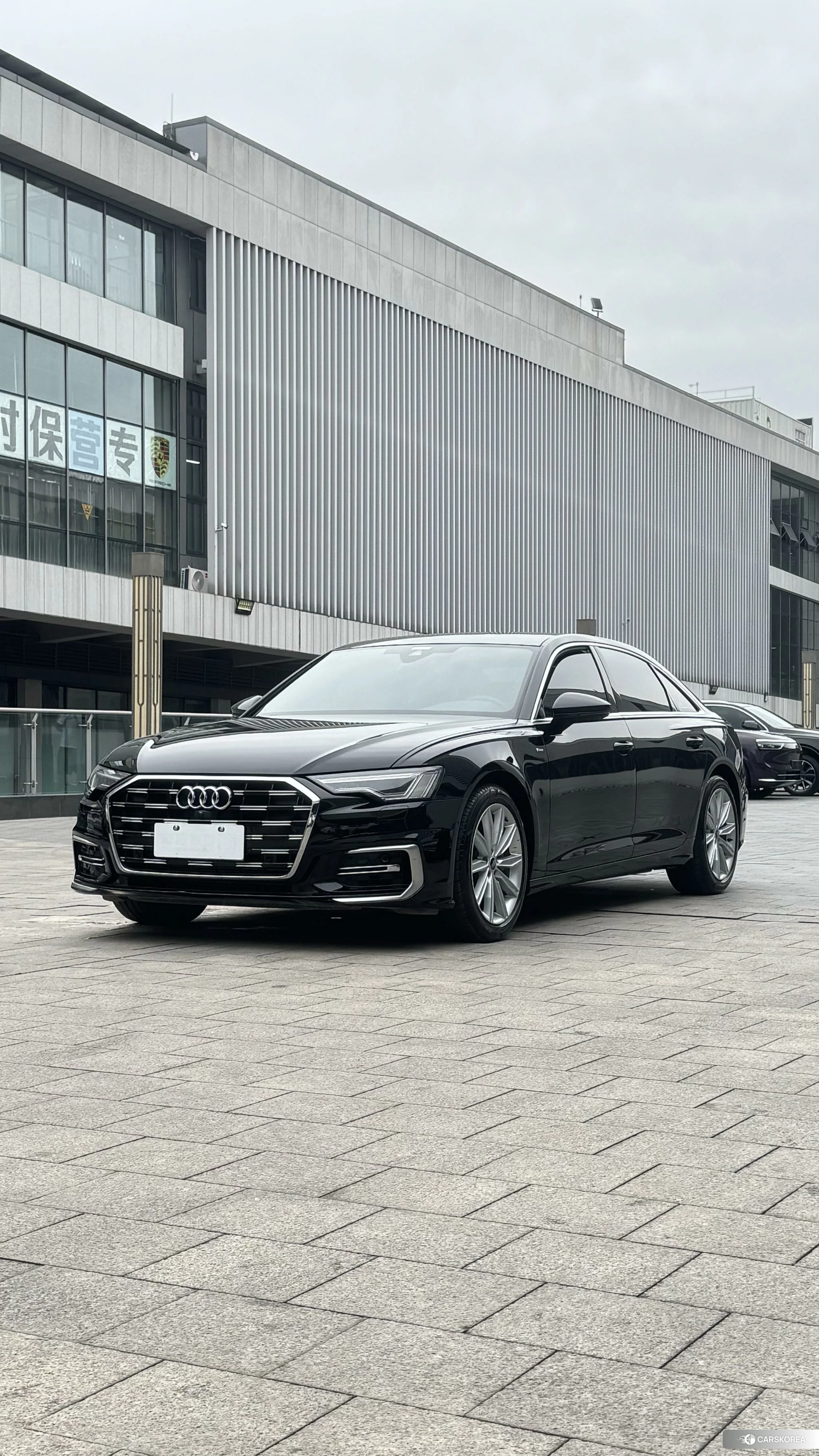 Audi A6L id 4441146 из Китая 18
