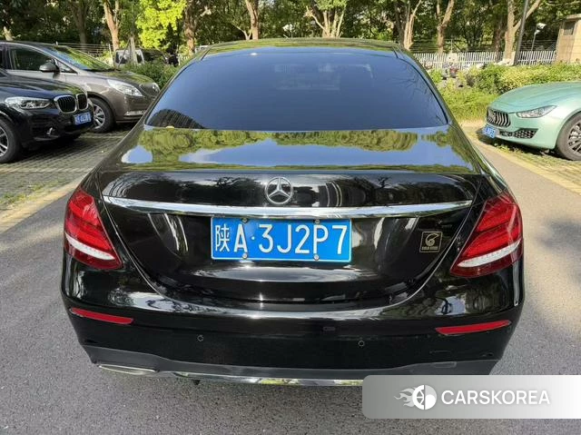 Mercedes-Benz E-class id 4219303 из Китая 9
