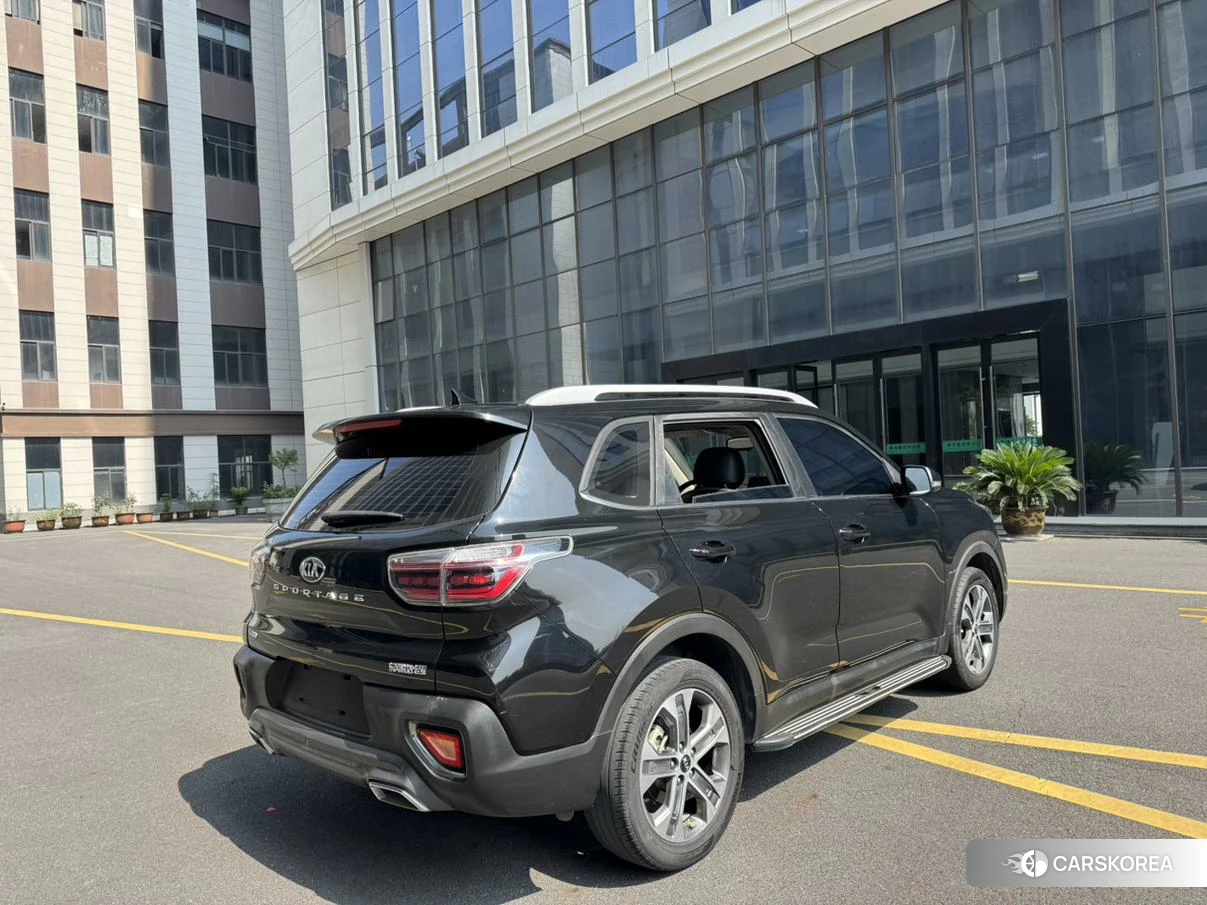 Kia Sportage id 4510817 из Китая 14