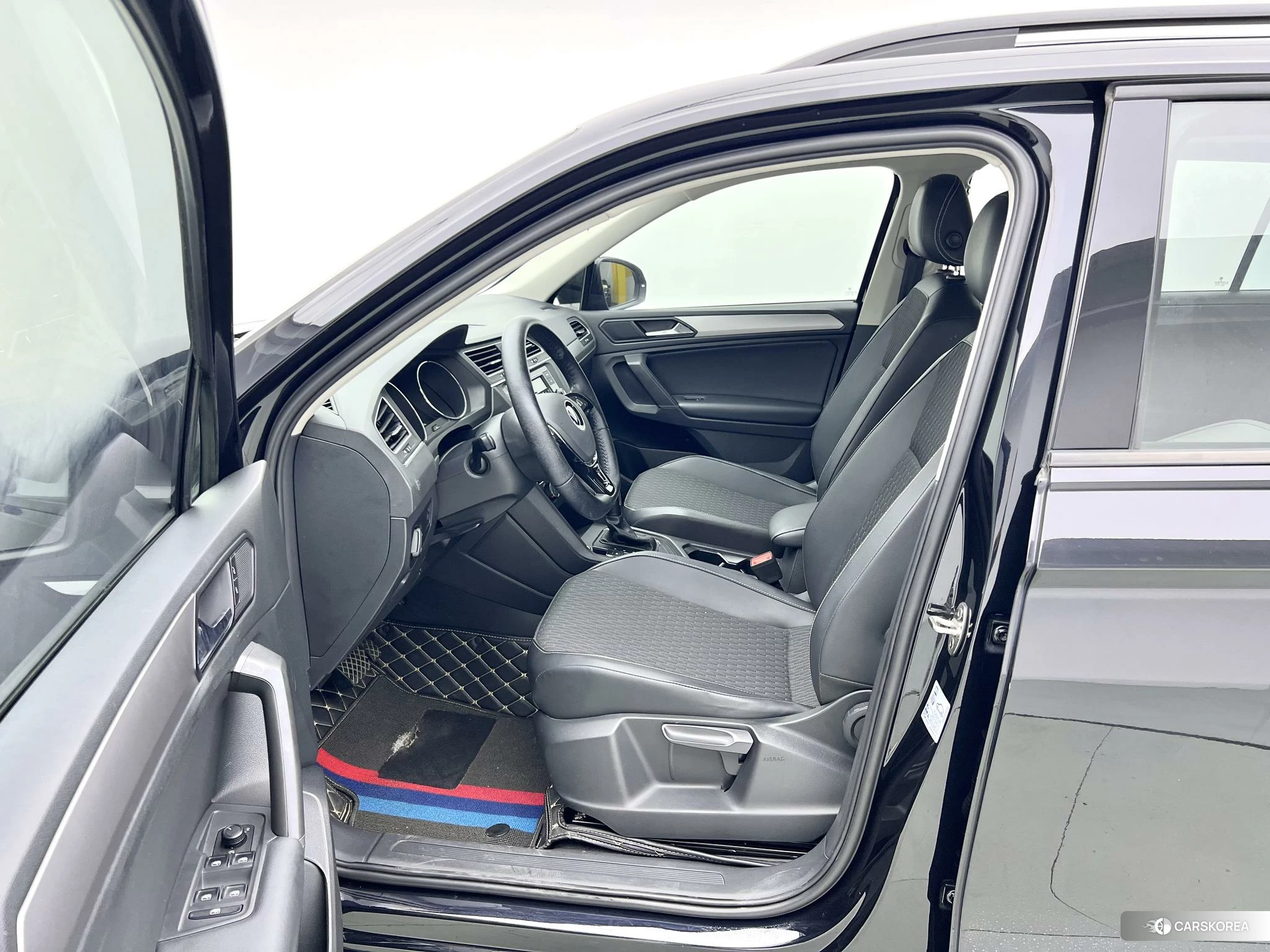 Volkswagen Tiguan L id 4498975 из Китая 18