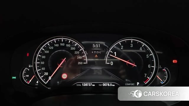 BMW 5 Series (G30) id 3845852 из Кореи 18