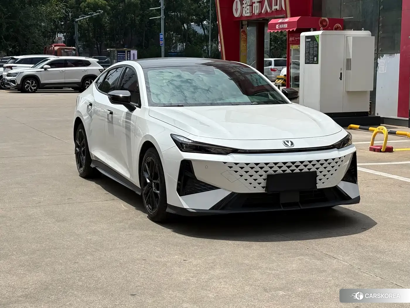 Chang'an UNI-V id 4617159 из Китая 12