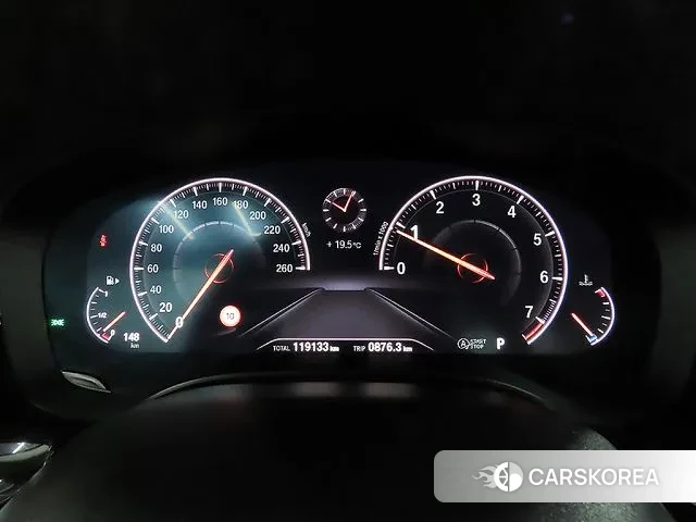 BMW 5 Series (G30) id 3713711 из Кореи 18