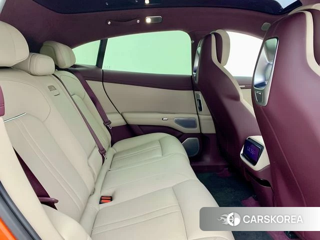 Xiaomi Car Xiaomi YU7 id 4207096 из Китая 29