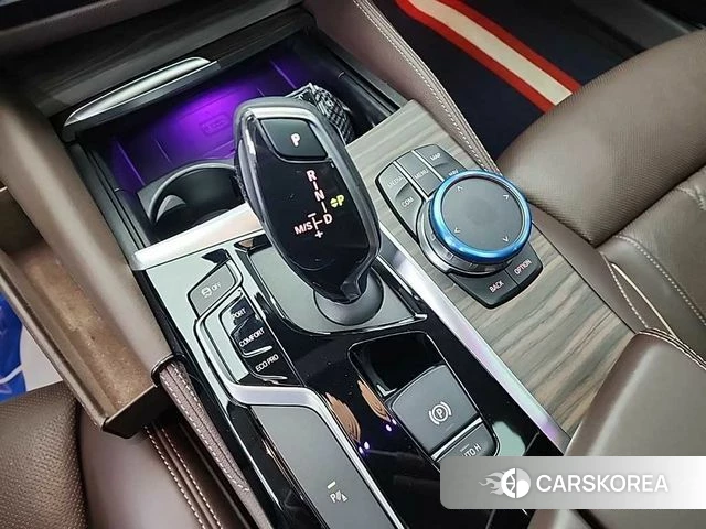 BMW 5 Series (G30) id 3820824 из Кореи 17